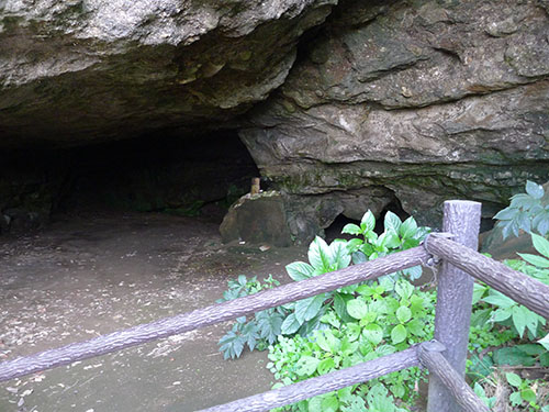 猿島　日蓮洞穴
